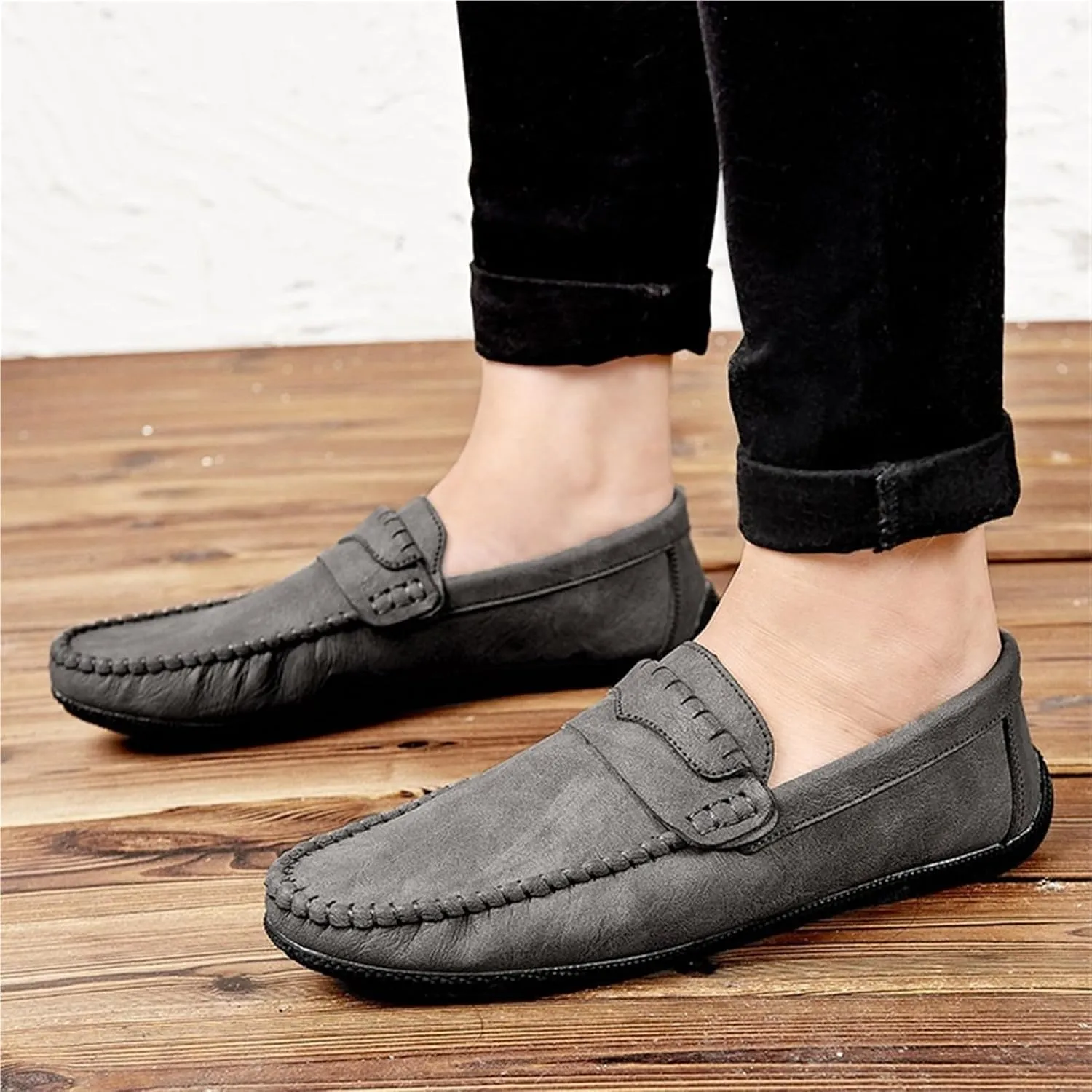 Mens Loafers Shoe Solid Color Round Toe PU Leather Flexible Slip Resistant Flat Heel Outdoor Slip-ons